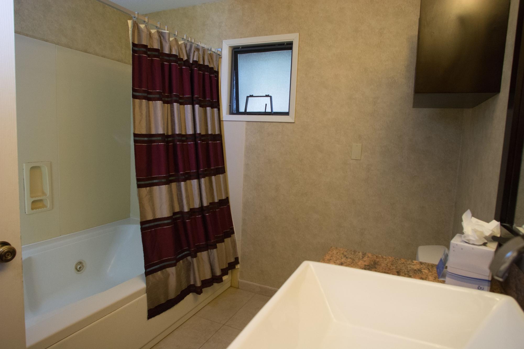 Rosedale Hotel