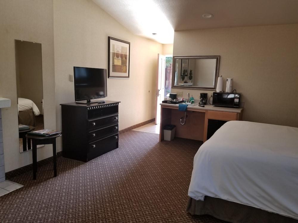 Rosedale Pacific Grove