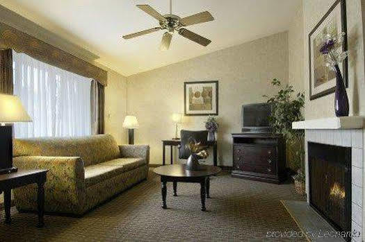 Rosedale 3* Pacific Grove
