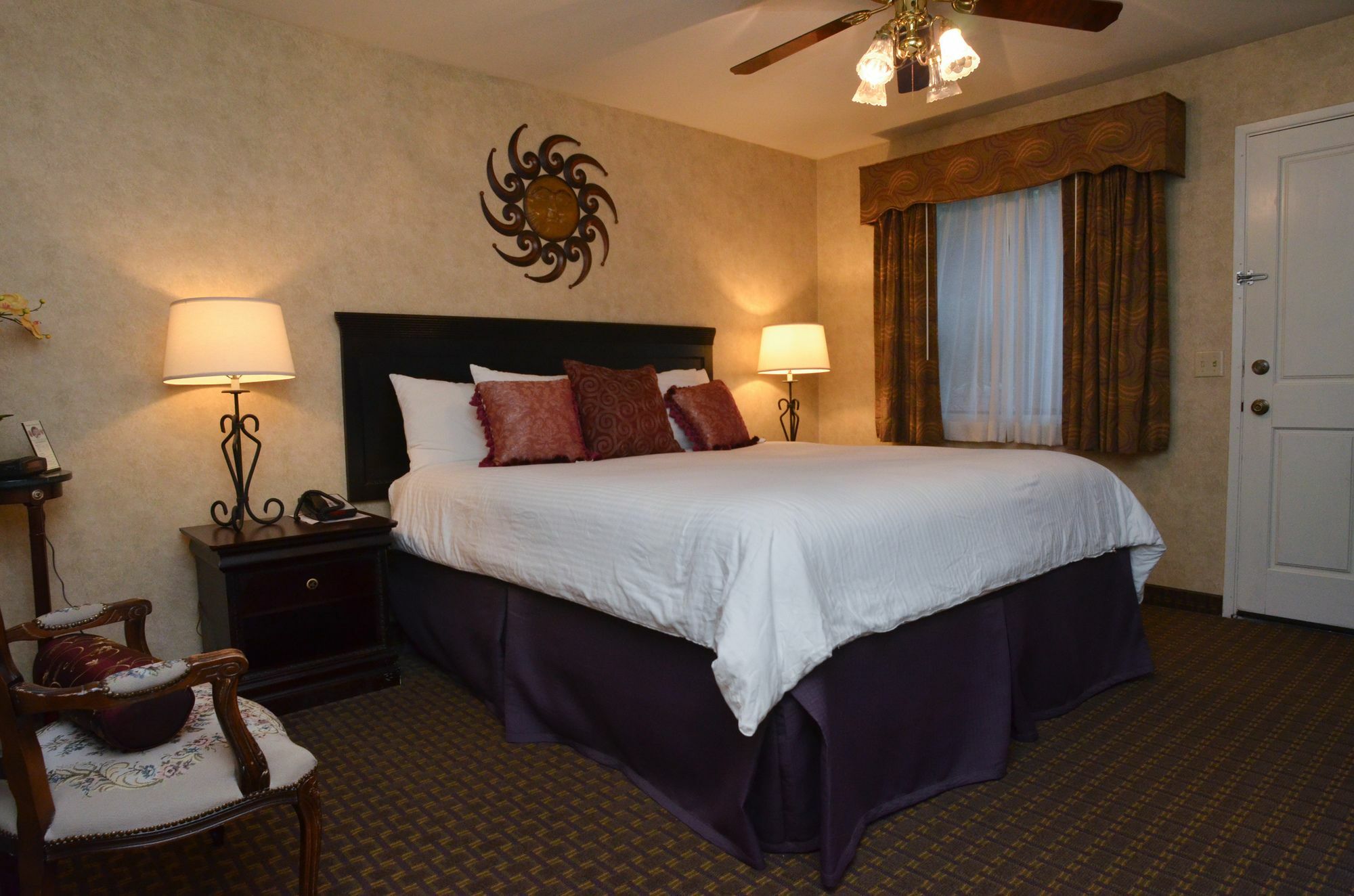 Rosedale 3* Pacific Grove